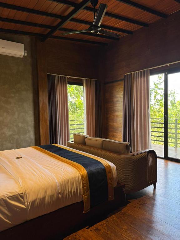 Deluxe Suite Room detail